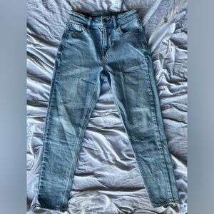 American Eagle Strigid Light Blue Jeans